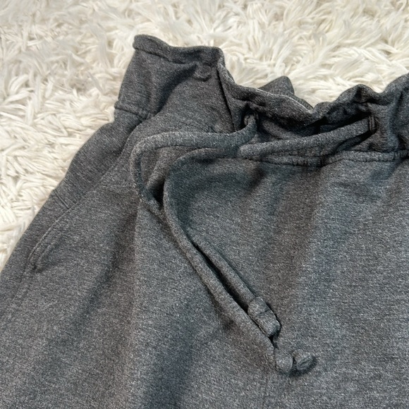 Lululemon Hello Sunday Short Heathered Mod Black - Picture 2 of 6